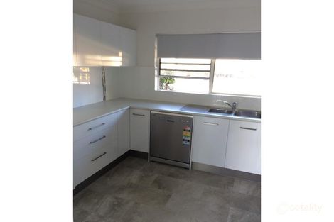 Property photo of 5/2936 Gold Coast Highway Surfers Paradise QLD 4217