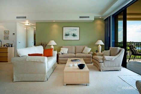 Property photo of 8414 Magnolia Drive East Hope Island QLD 4212