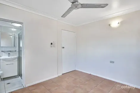 Property photo of 2/39 Arlington Esplanade Clifton Beach QLD 4879