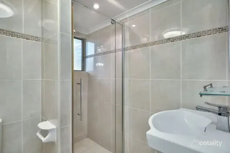 Property photo of 2/39 Arlington Esplanade Clifton Beach QLD 4879