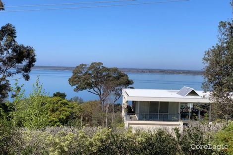 Property photo of 7 Lake Grove Metung VIC 3904