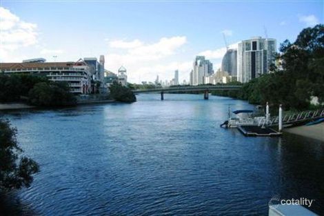 4/7 Orvieto Ave, Mermaid Waters, QLD 4218