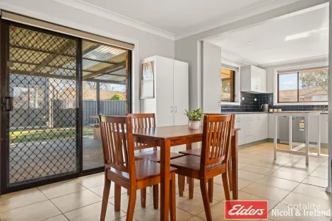 Property photo of 9 Lamont Place Eglinton NSW 2795