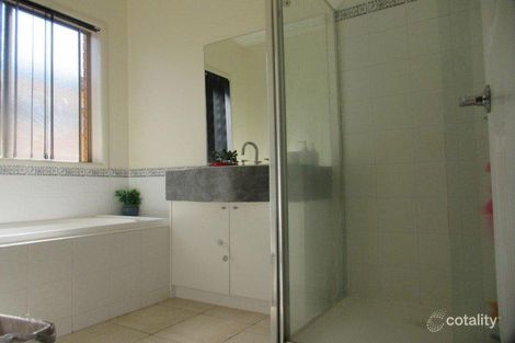 Property photo of 23 Emerald Circuit Craigieburn VIC 3064