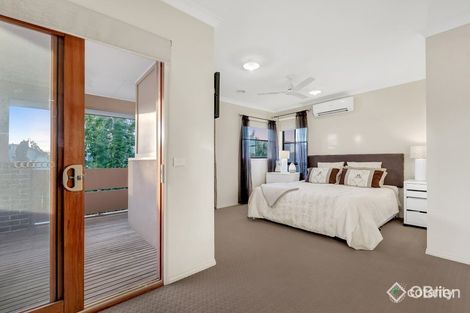 Property photo of 19 Beaconsfield Lane Caroline Springs VIC 3023