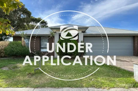 Property photo of 2 Danita Way Cranbourne West VIC 3977