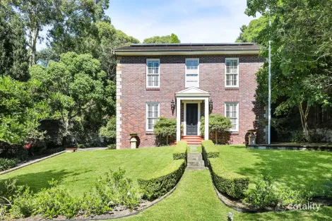 2 Camphora Ave, Balgownie, NSW 2519