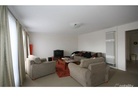 Property photo of 5 Maculata Place Manor Lakes VIC 3024