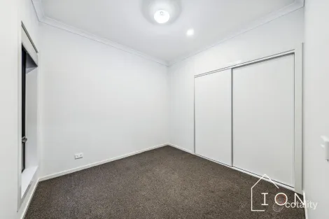 Property photo of 5 Athletic Circuit Clyde VIC 3978