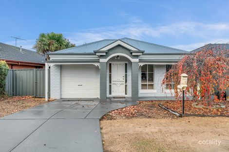 Property photo of 3 Shearwater Place Craigieburn VIC 3064