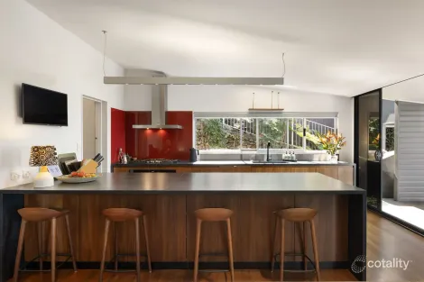 Property photo of 89 Outlook Crescent Bardon QLD 4065