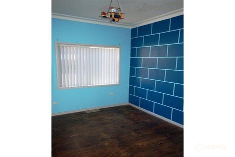 Property photo of 2 Nilma Avenue Mount Austin NSW 2650
