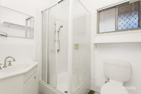 Property photo of 2/11 Ricardo Street Kelvin Grove QLD 4059