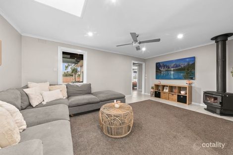 Property photo of 58 Lyrebird Drive Carrum Downs VIC 3201