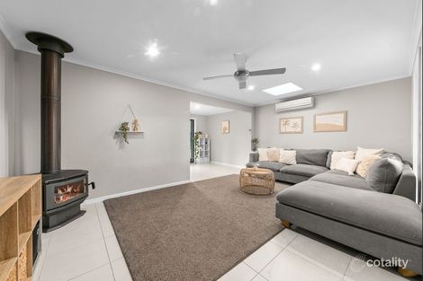 Property photo of 58 Lyrebird Drive Carrum Downs VIC 3201