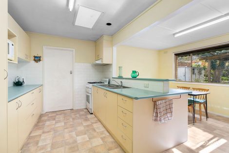 Property photo of 25 Samada Street Notting Hill VIC 3168