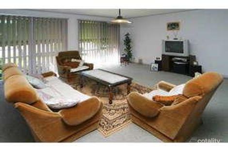 Property photo of 17 Chestnut Road Mill Park VIC 3082