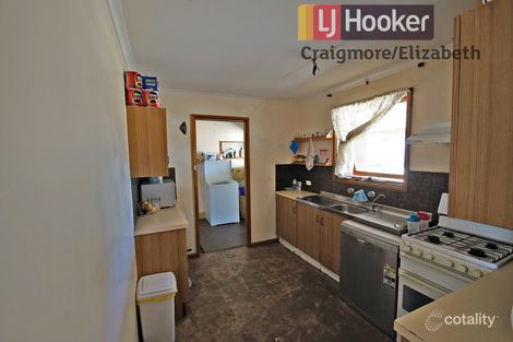 Property photo of 10 Amaroo Court Smithfield SA 5114