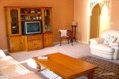 Property photo of 10 Edgeworth Place Helensvale QLD 4212