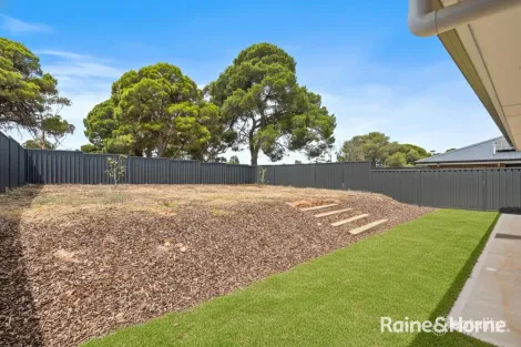 Property photo of 65 Westwood Circuit Strathalbyn SA 5255