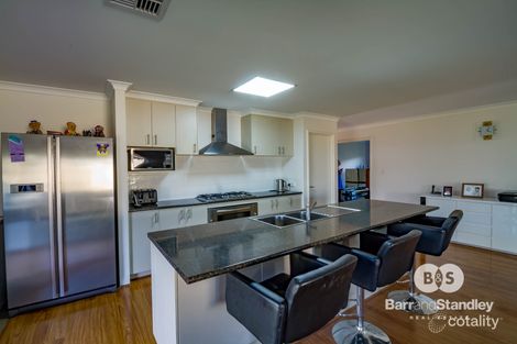 Property photo of 8 Barwon Way Australind WA 6233