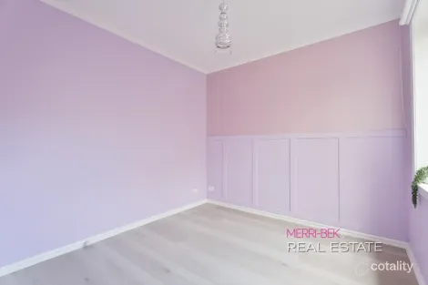 Property photo of 12 Congo Court Roxburgh Park VIC 3064