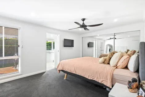 Property photo of 23 Kingsford Smith Drive Berkeley Vale NSW 2261