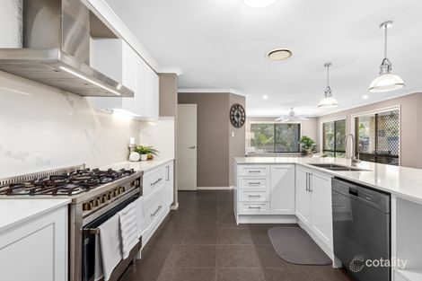 Property photo of 6 Baychester Place Wakerley QLD 4154