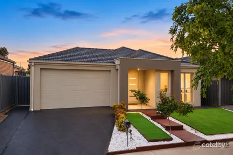 64 Lamington Dr, Tarneit, VIC 3029