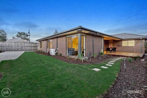 Property photo of 2 McCrae Drive Doreen VIC 3754