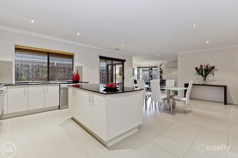 Property photo of 2 McCrae Drive Doreen VIC 3754
