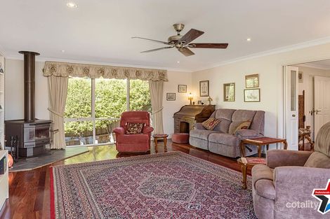 Property photo of 1 Helen Close Yarra Glen VIC 3775