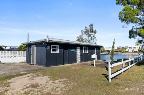 18 Taylor St, Biggera Waters, QLD 4216