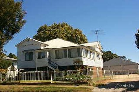 407 Tor St, Newtown, QLD 4350