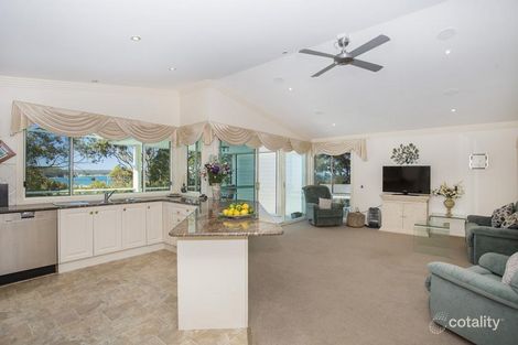 Property photo of 2/30 Sanctuary Place Catalina NSW 2536