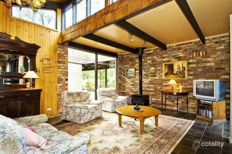 Property photo of 33 Brenda Road Research VIC 3095