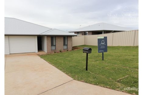 2/140 Muttama Pde, Gobbagombalin, NSW 2650