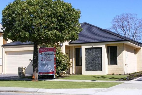 10a Surrey St, Dianella, WA 6059