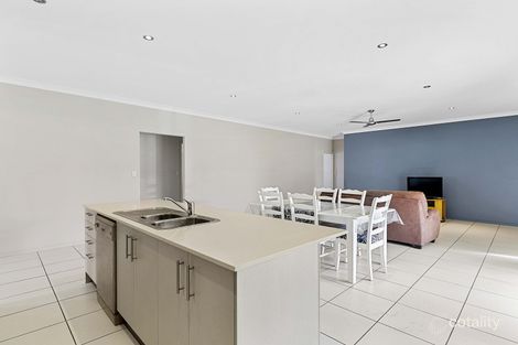 Property photo of 14 Bay Breeze Close Wondunna QLD 4655