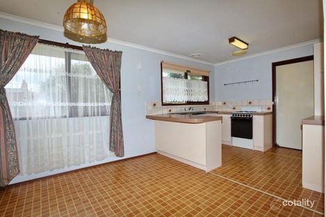 Property photo of 1 McInnes Close Sunbury VIC 3429