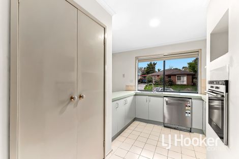 Property photo of 9 Godwin Crescent Cranbourne North VIC 3977