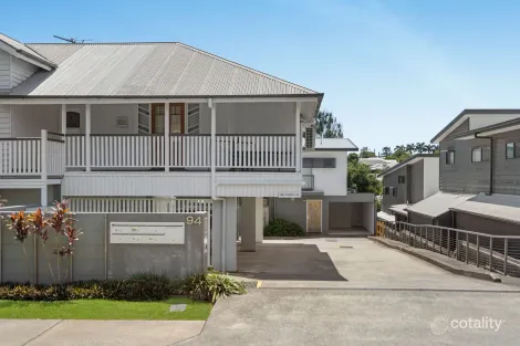 Property photo of 2/94 Flower Street Northgate QLD 4013