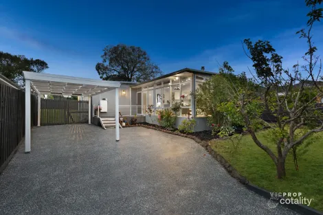 77 Edina Rd, Ferntree Gully, VIC 3156