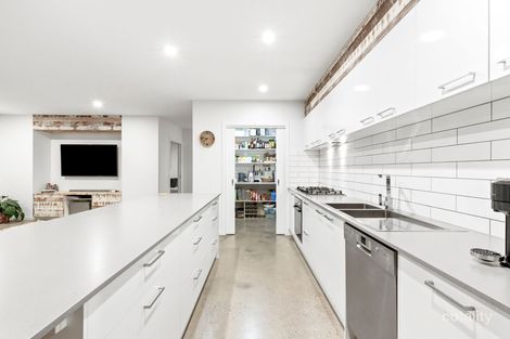 Property photo of 9 Eaton Road Mount Duneed VIC 3217