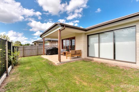 Property photo of 16 Slate Court Logan Reserve QLD 4133