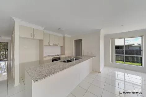 Property photo of 19 Jade Street Emerald QLD 4720