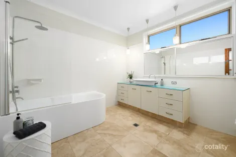 Property photo of 11 Via Roma Surfers Paradise QLD 4217