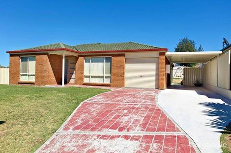 Property photo of 33 Potoroo Avenue St Helens Park NSW 2560