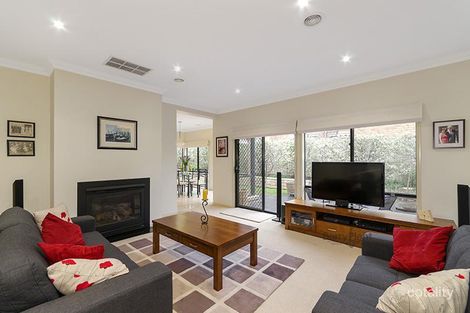 Property photo of 12 Howe Court Bundoora VIC 3083