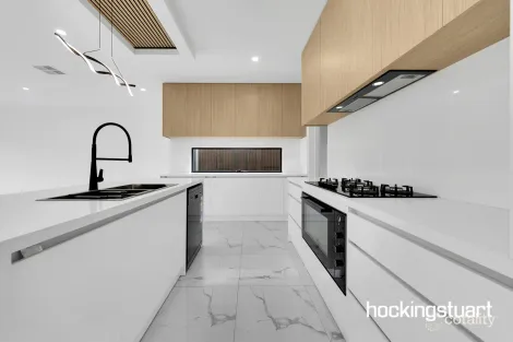 Property photo of 8 Noir Road Wollert VIC 3750